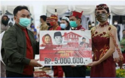 Siswi SMAN 5 Palangka Raya Raih Juara 1 Pidato Milad Gubernur Kalteng